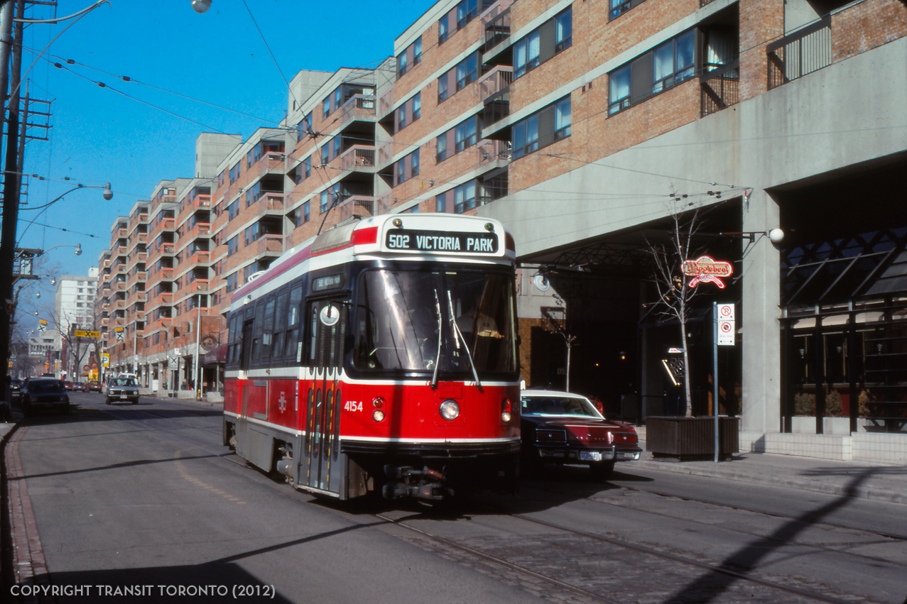 19840200 - 502/503 Kingston Road - Downtowner car