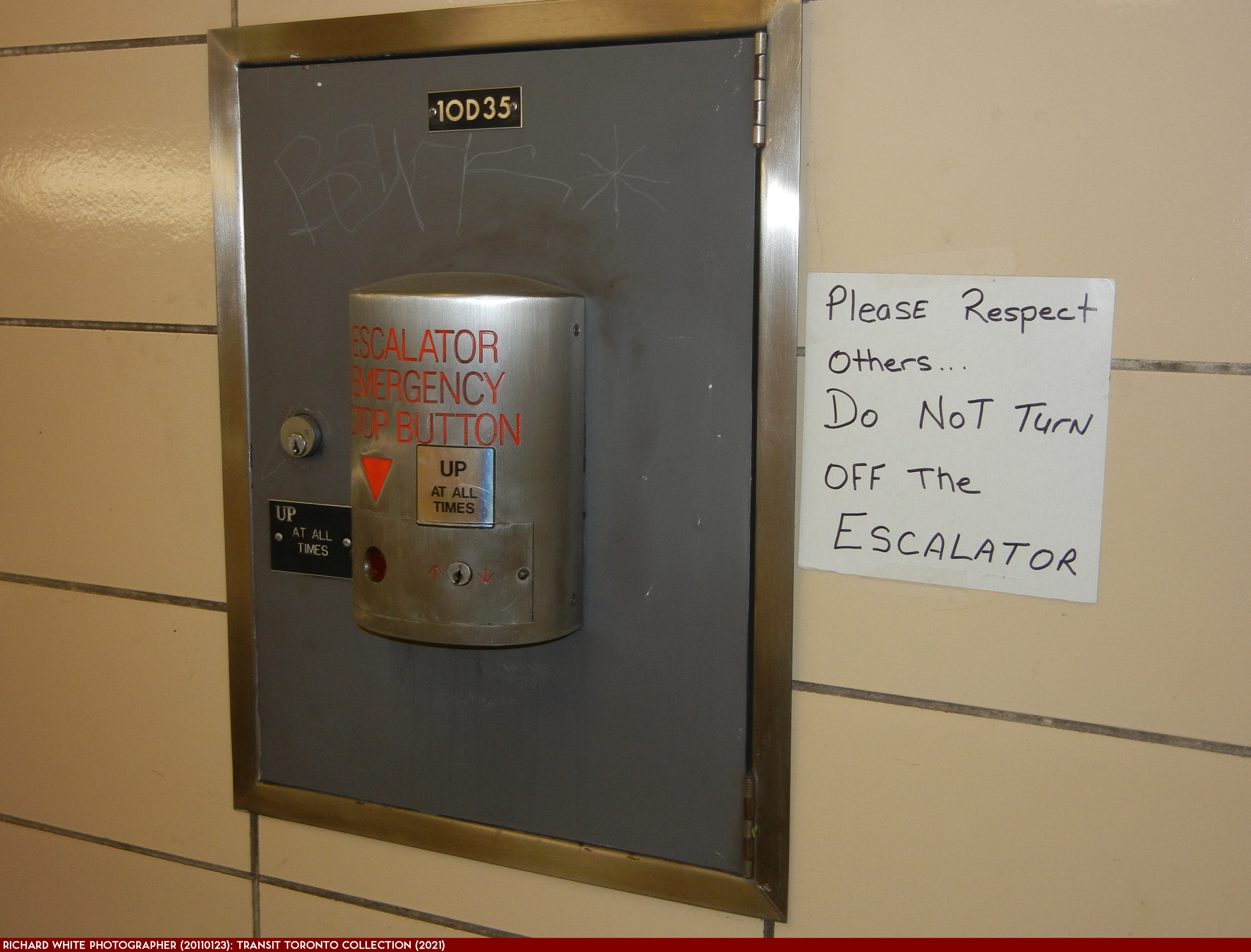 Bloor-Danforth Subway 24 Greenwood 20110123 Escalator Control
