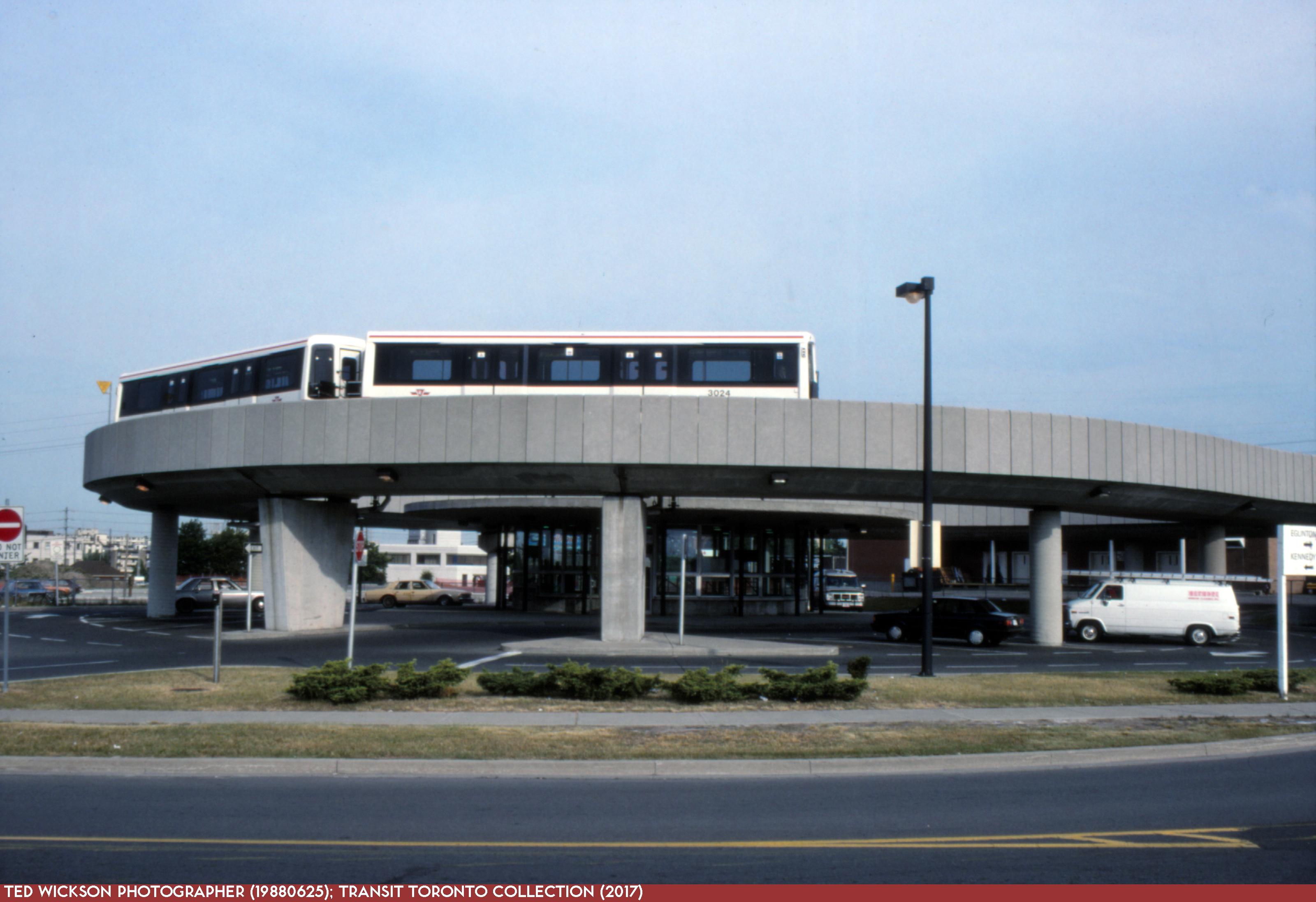 Kennedy Station 19880625
