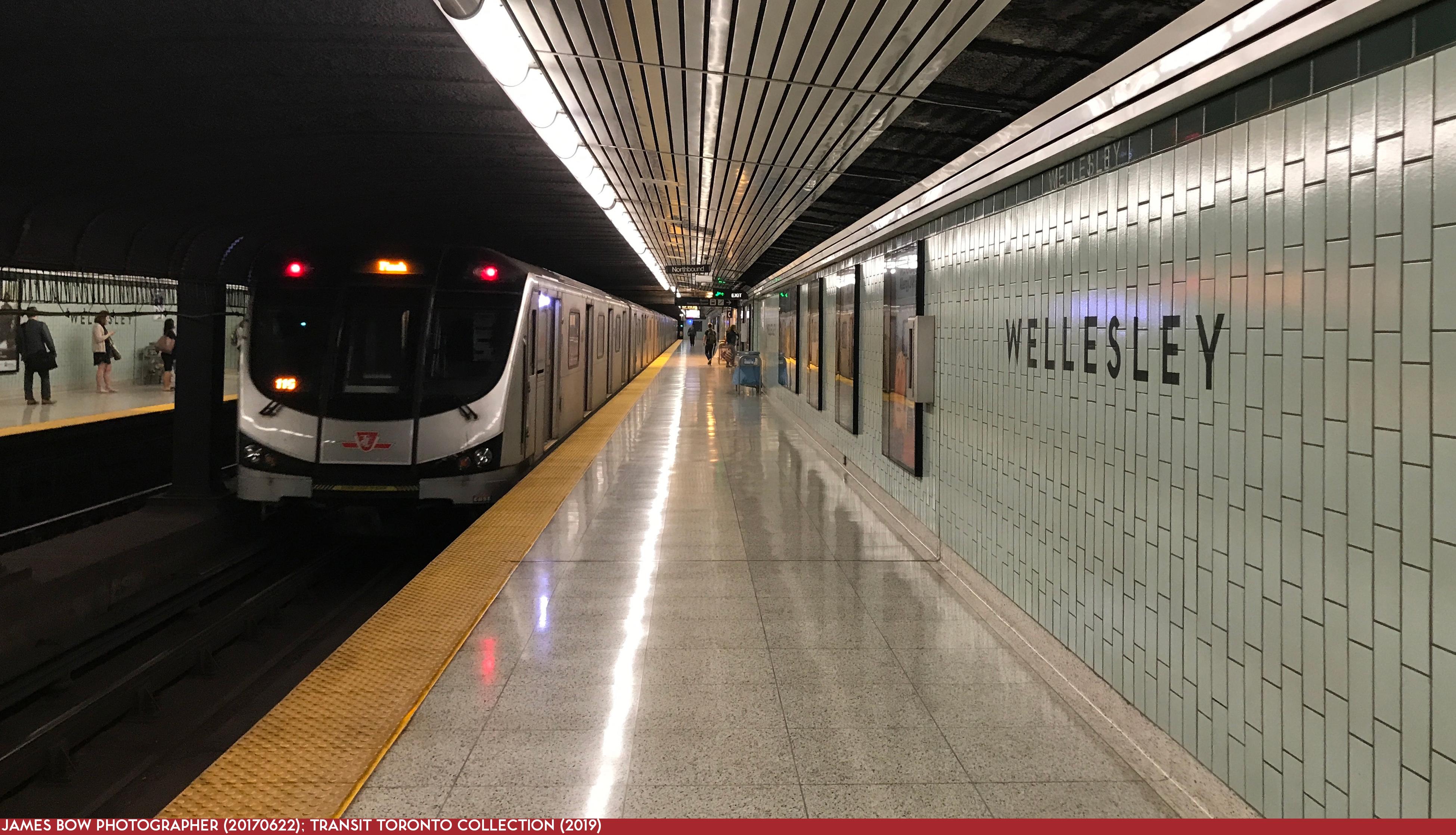 Original Yonge 06 Wellesley 20170622 Platform Northbound