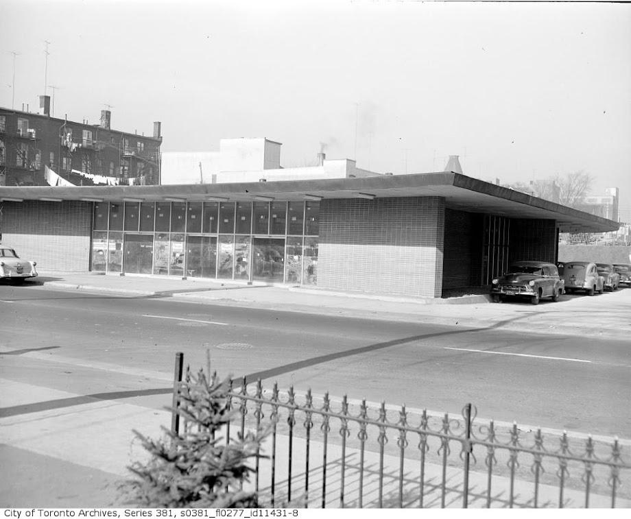 Original Yonge 06 Wellesley 1953 Station Building